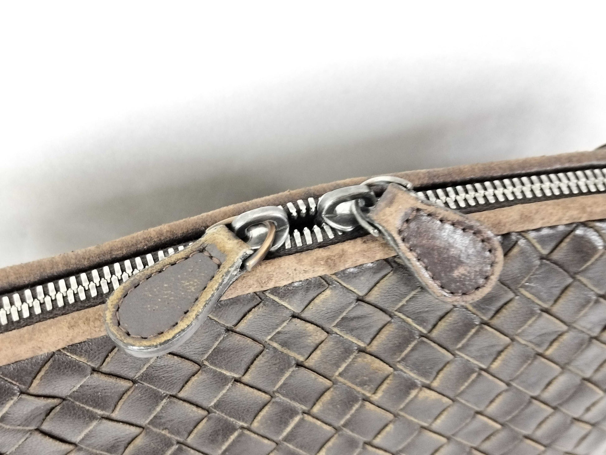 BOTTEGA VENETA Intrecciato Bottega Shoulder Bag Intrecciato Leather Brown Shoulder Bag