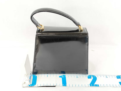 Salvatore Ferragamo Vara 2-way handbag in patent leather with Vara ribbon in black