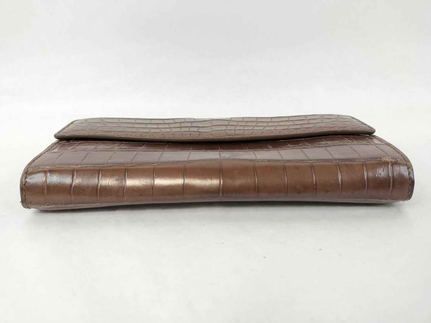 BOTTEGA VENETA Bottega Veneta long wallet, crocodile leather, brown.