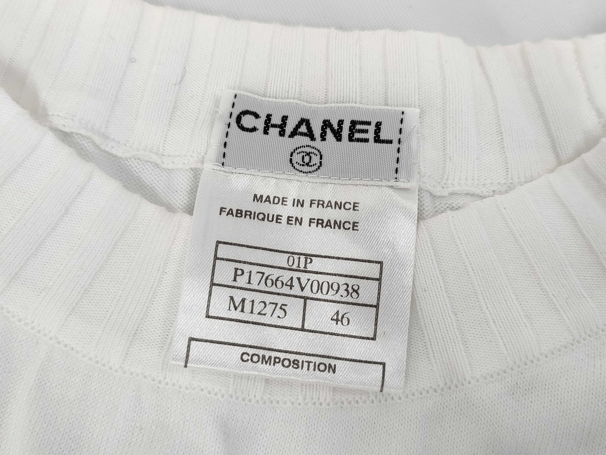 CHANEL 01P Coco Mark Cotton Knit Top P17664 White Size 46 Tops