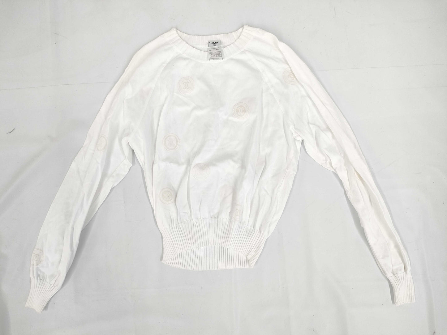 CHANEL 01P Coco Mark Cotton Knit Top P17664 White Size 46 Tops