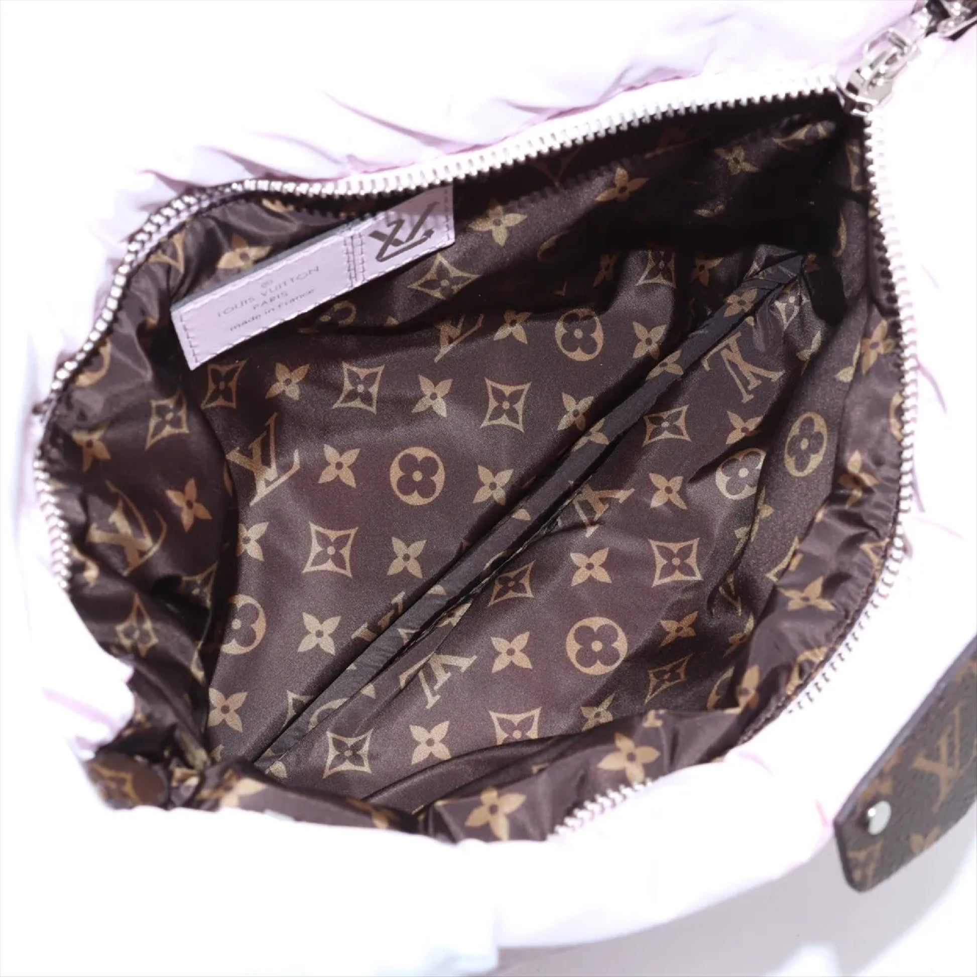 LOUIS VUITTON Pillow Maximulty Pochette Accessoires M21056 Shoulder Bag