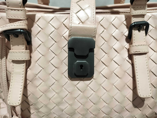 BOTTEGA VENETA Intrecciato Bottega Veneta Intrecciato Roma Handbag