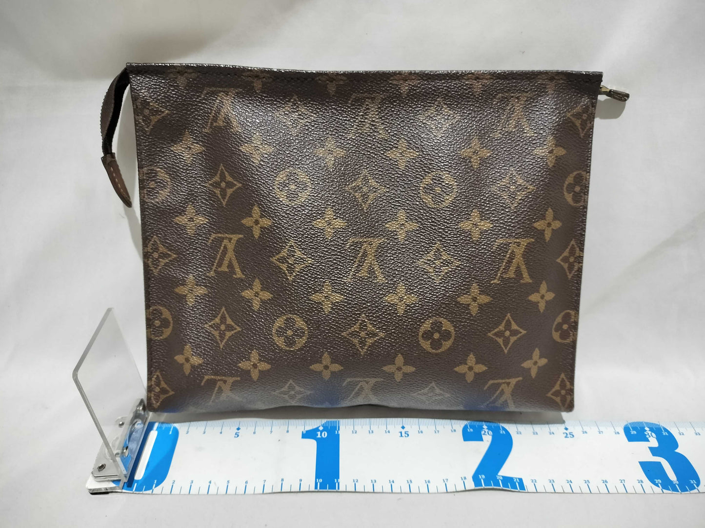 LOUIS VUITTON Monogram Poche Toilette 25 Pouch