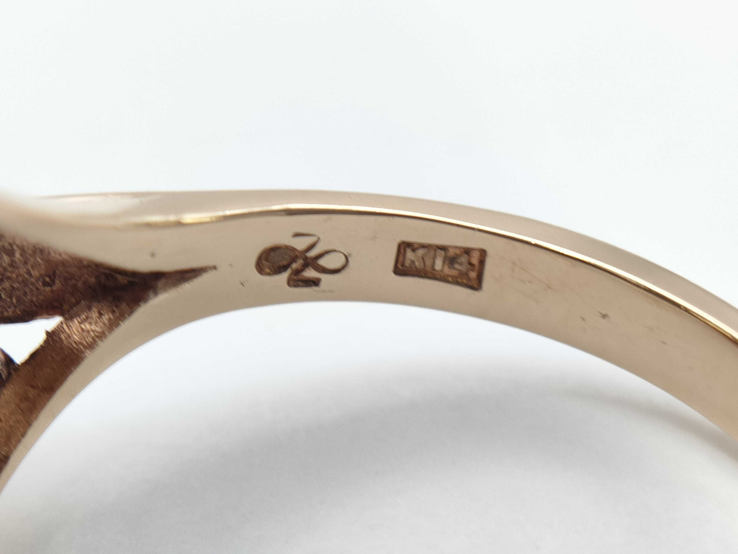 Opal 14K Gold Ring 3.6g