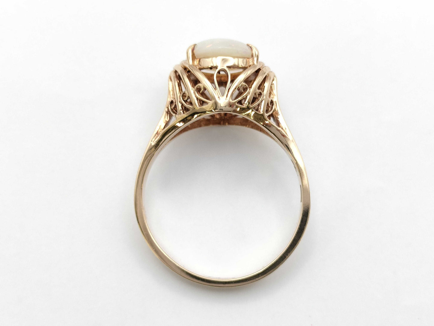 Opal 14K Gold Ring 3.6g