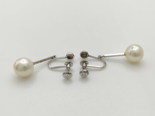 Pearl diameter: approx. 8.2-8.3mm, 14K White Gold, 2.9g, Earrings 