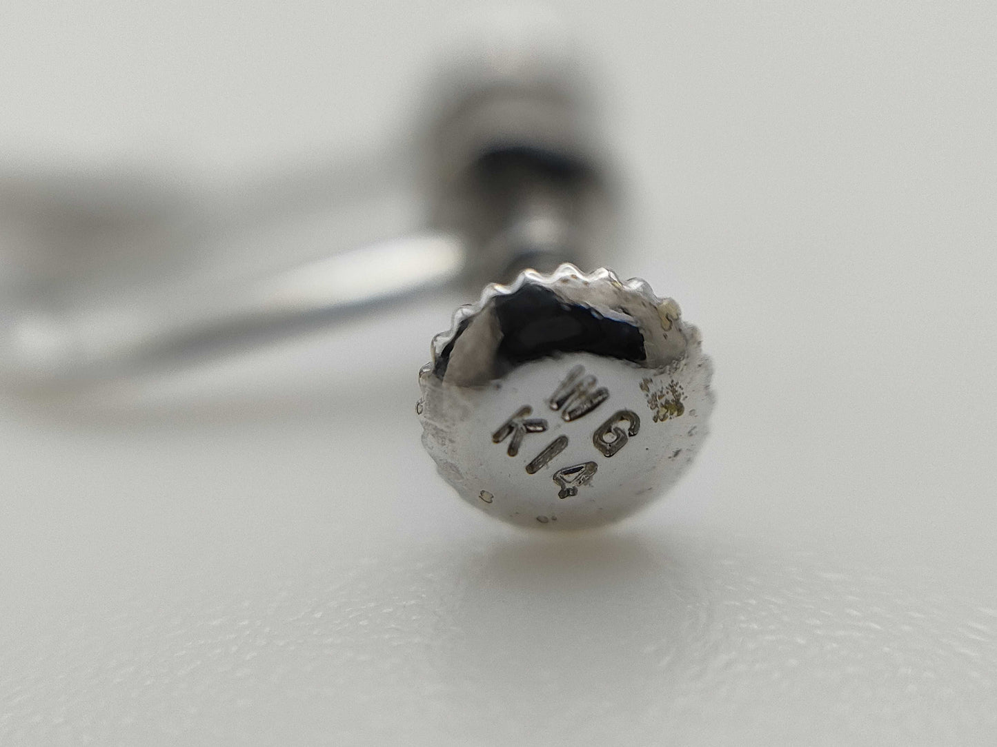 Pearl diameter: approx. 8.2-8.3mm, 14K White Gold, 2.9g, Earrings 