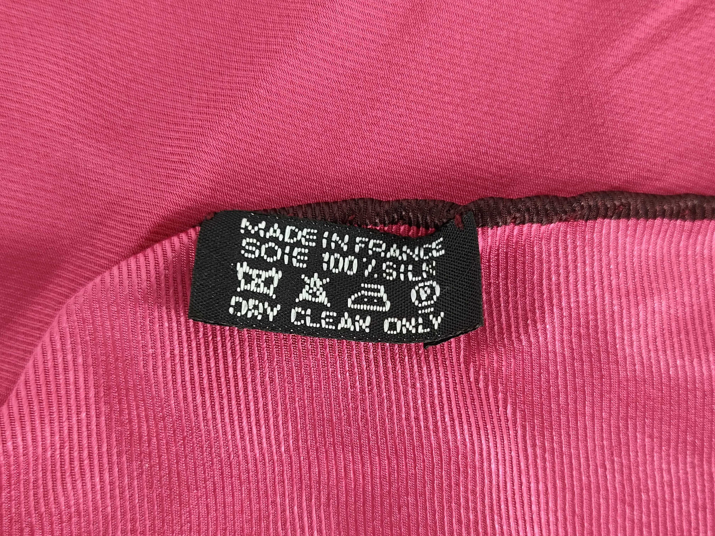 HERMES Carre Hermes Triangle Scarf Scarf