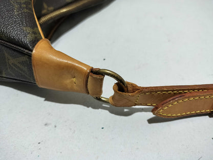 LOUIS VUITTON Monogram Boulogne Shoulder Bag M51265