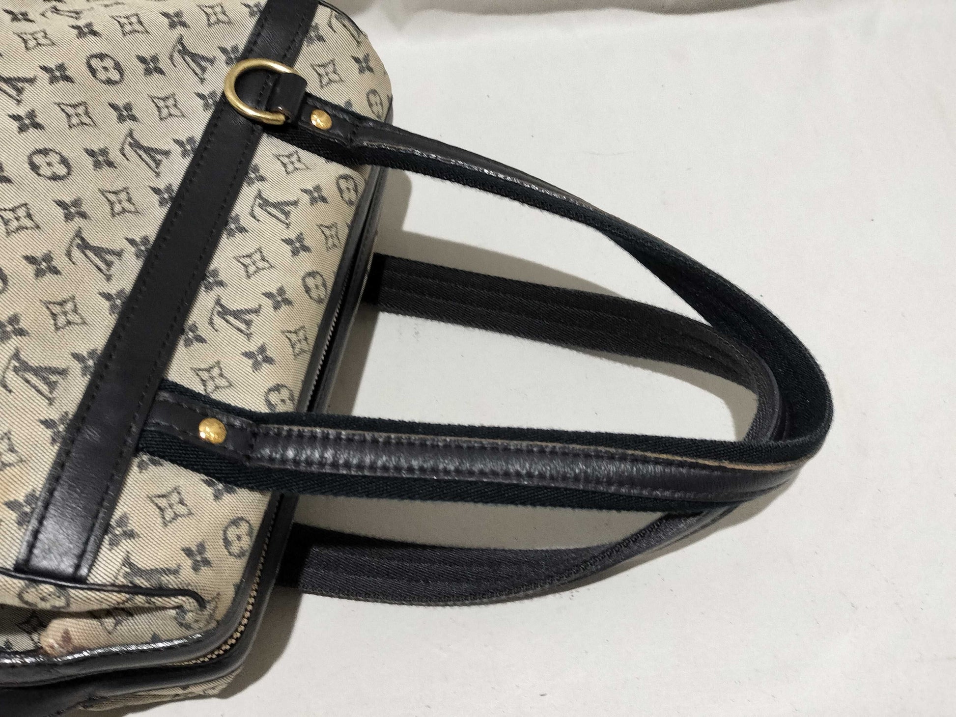 LOUIS VUITTON Monogram Mini Louis Vuitton Josephine PM M92049 Handbag