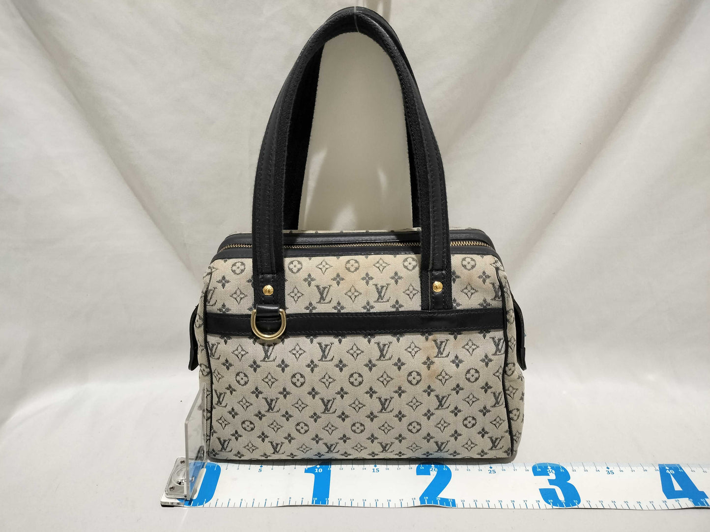LOUIS VUITTON Monogram Mini Louis Vuitton Josephine PM M92049 Handbag