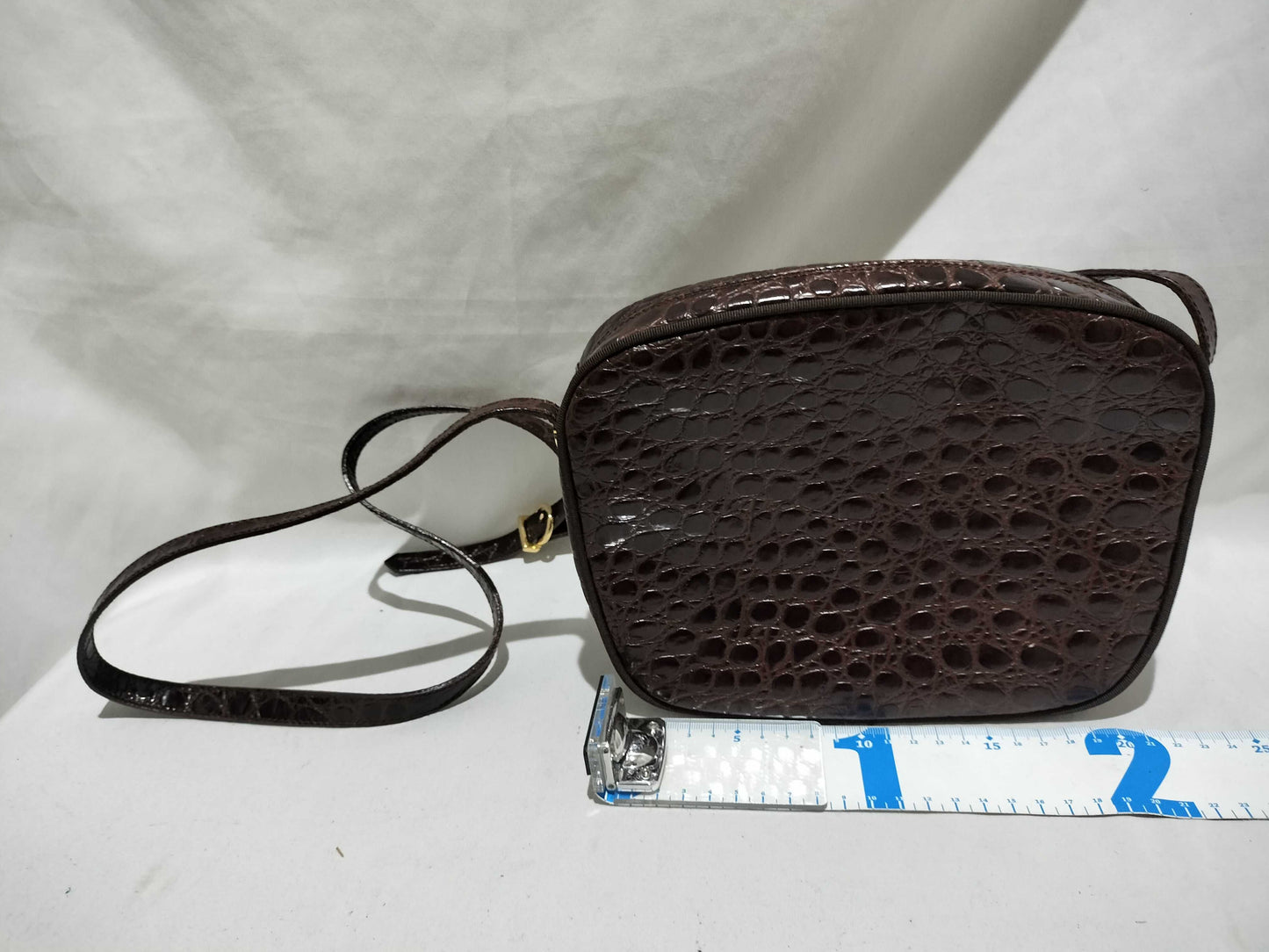 Salvatore Ferragamo Vara Shoulder Bag Crocodile Shoulder Bag