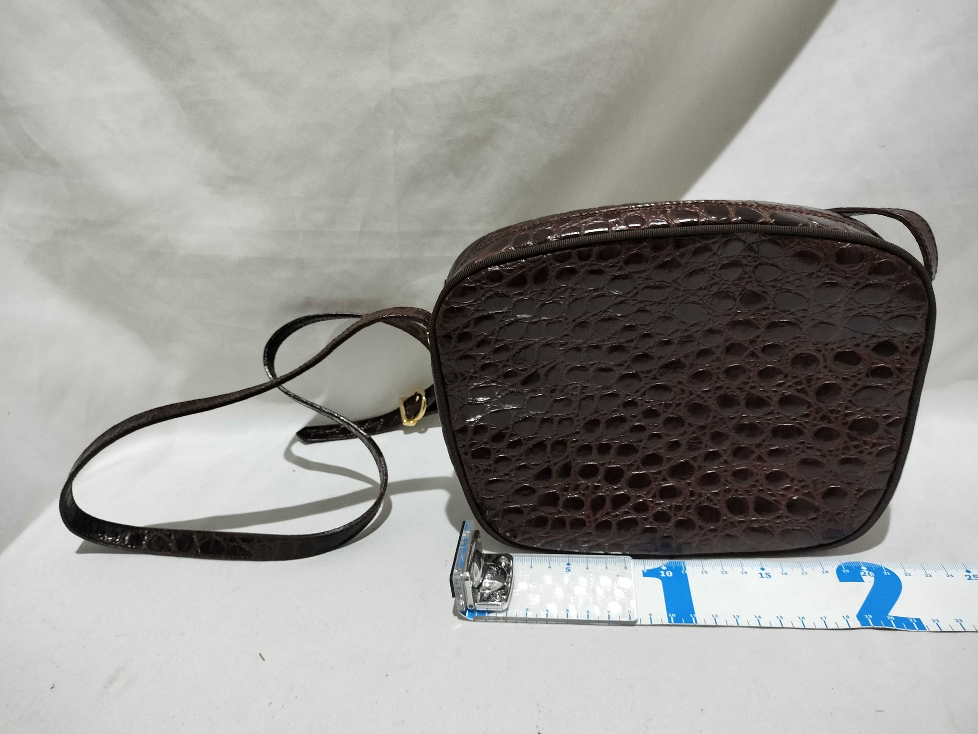 Salvatore Ferragamo Vara Shoulder Bag Crocodile Shoulder Bag