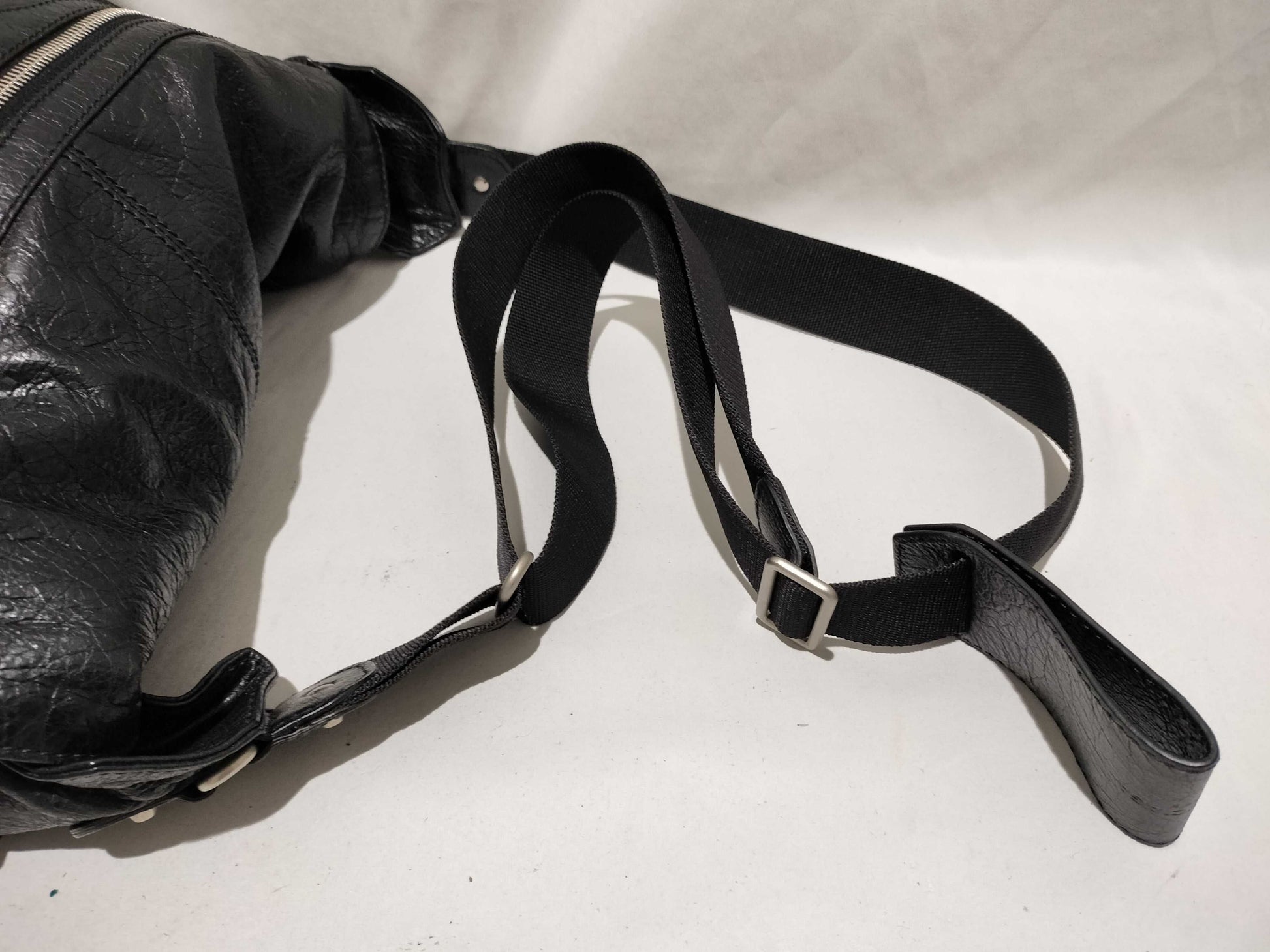 BALENCIAGA Black Leather Crossbody Shoulder Bag