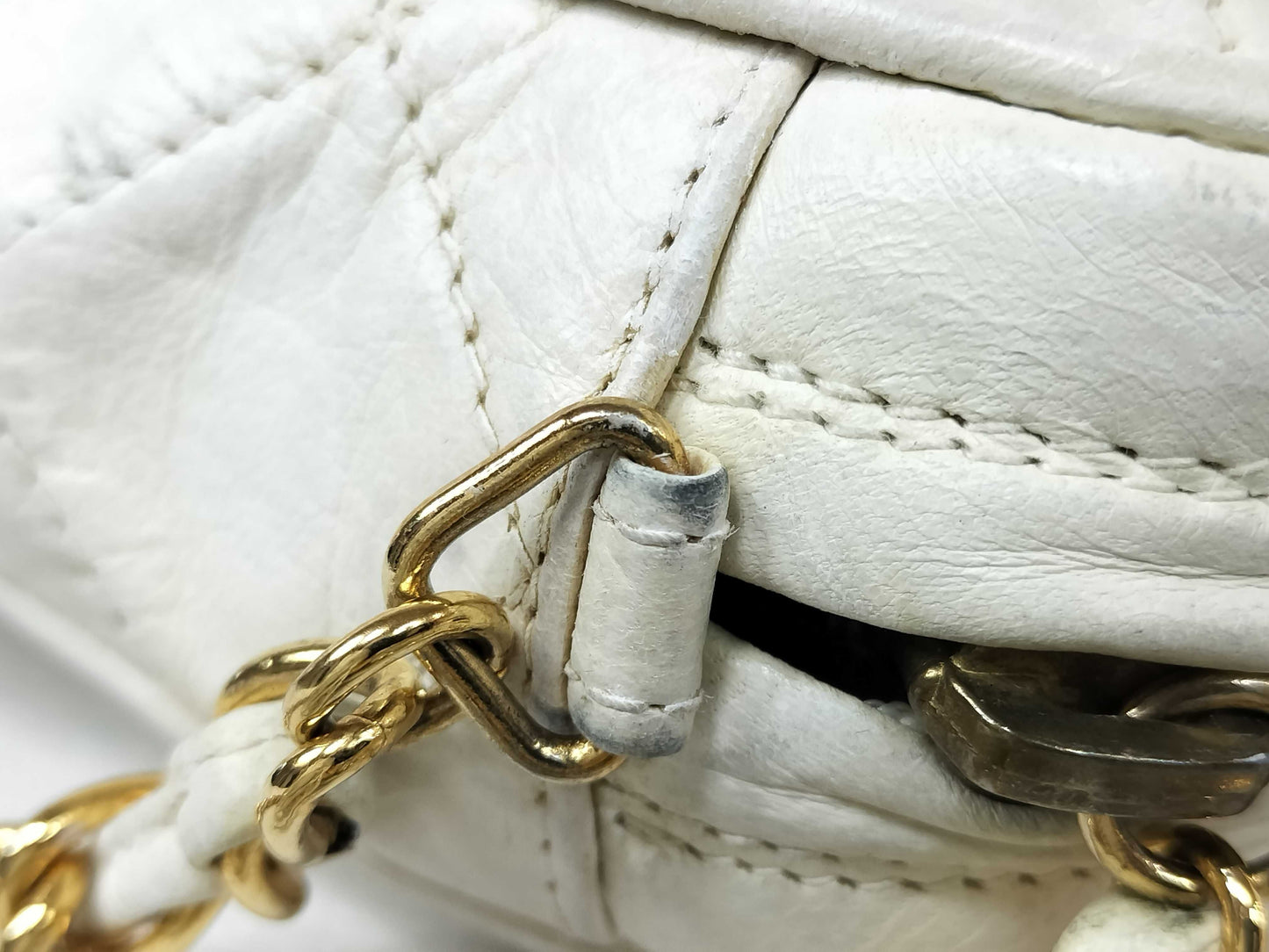 CHANEL White Lambskin Coco Mark Fringe Shoulder Bag