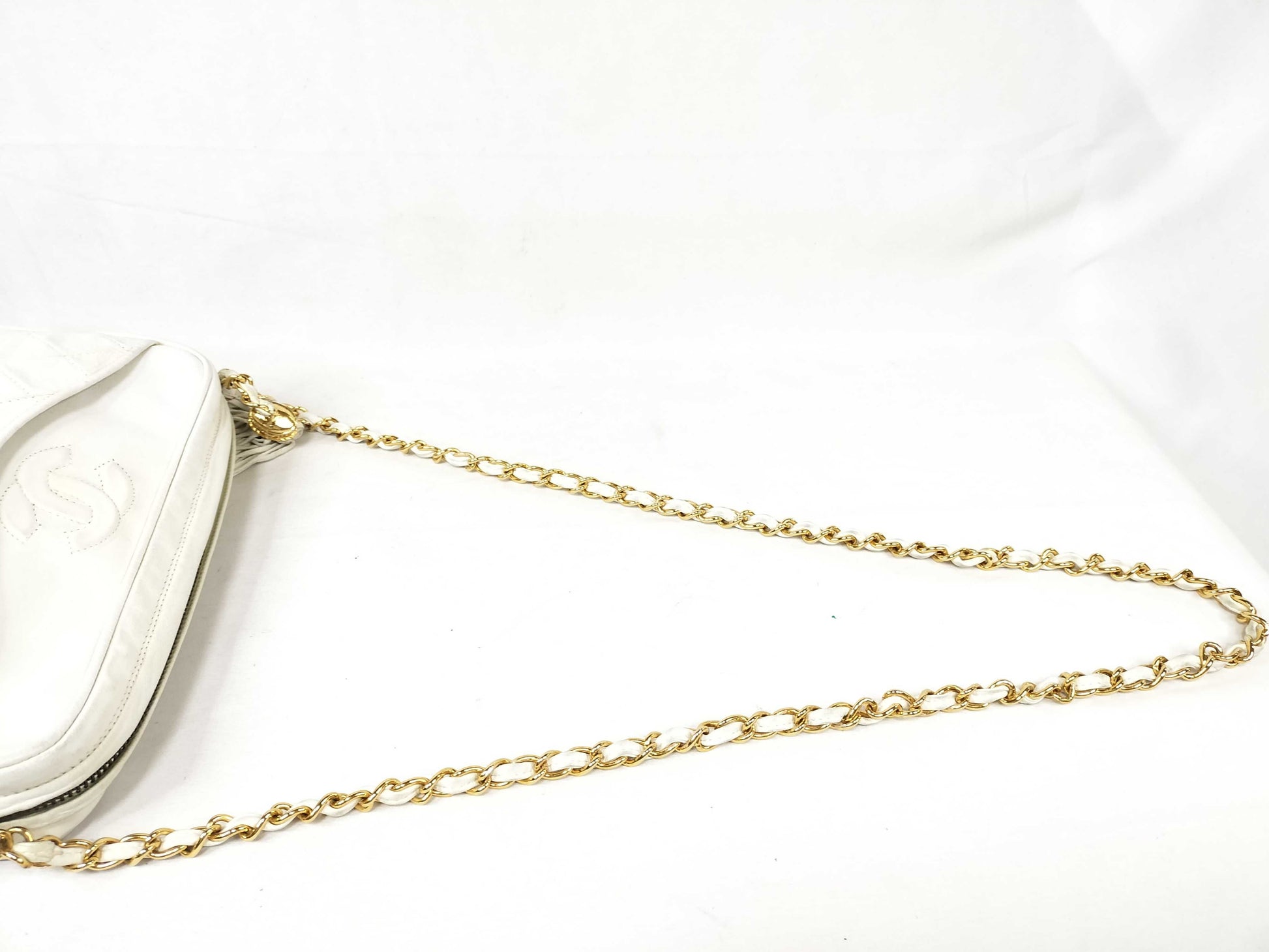 CHANEL White Lambskin Coco Mark Fringe Shoulder Bag