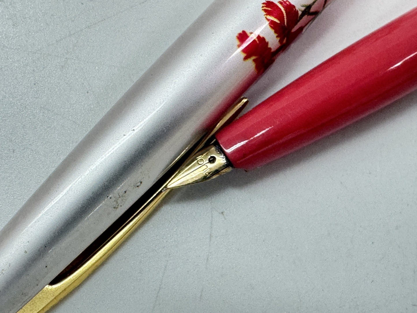 Pilot Fountain Pen 14K Plastic x Metal Silver x Pink Pen