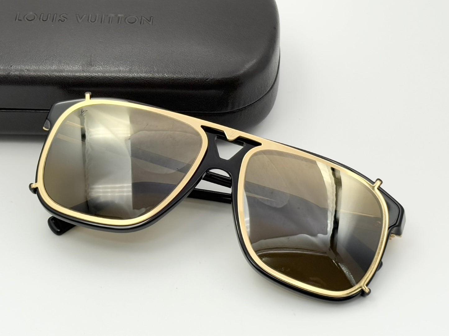 LOUIS VUITTON Z1085W Sunglasses LV Satellite 58□15-145 Sunglasses Black RG0199 Case Included Sunglasses/Eyeglasses