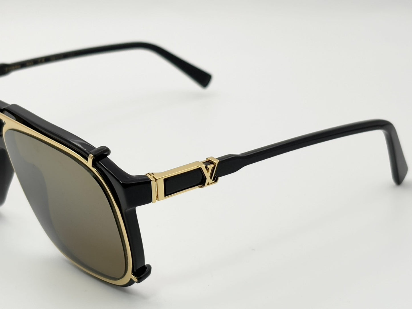 LOUIS VUITTON Z1085W Sunglasses LV Satellite 58□15-145 Sunglasses Black RG0199 Case Included Sunglasses/Eyeglasses