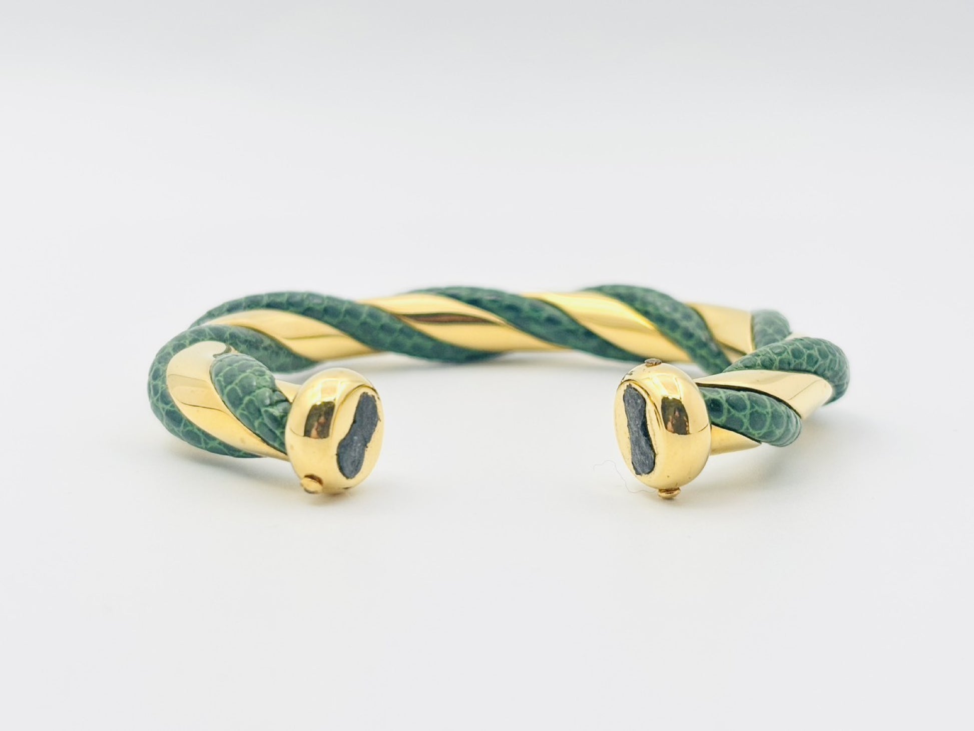 HERMES Twist Exotic Leather Lizard Bangle Gold and Green Bracelet/Bangle