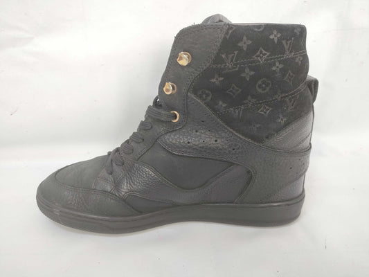 LOUIS VUITTON Monogram Louis Vuitton Women's Sneakers Size 37