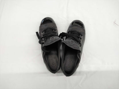 CHANEL Women's Shoes Size 38 Sneakers