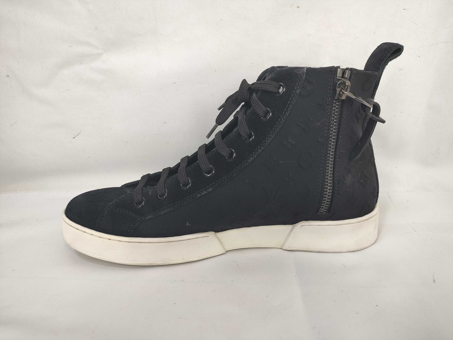 LOUIS VUITTON Monogram Louis Vuitton Women's Sneakers Size 36