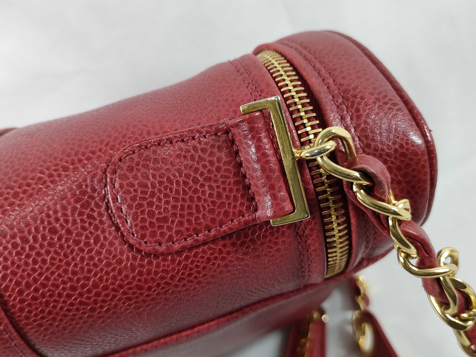 CHANEL CHANEL Triple Coco Caviar Skin Red Shoulder Bag