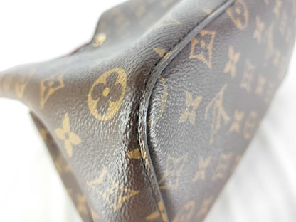 LOUIS VUITTON Monogram NeoNoe Shoulder Bag