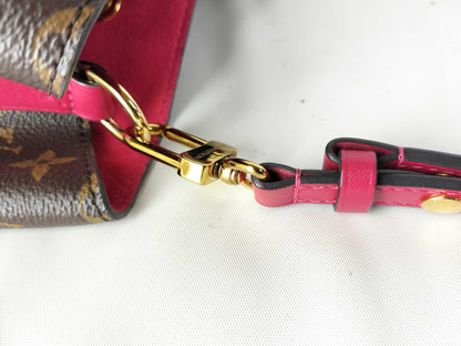 LOUIS VUITTON Monogram NeoNoe Shoulder Bag