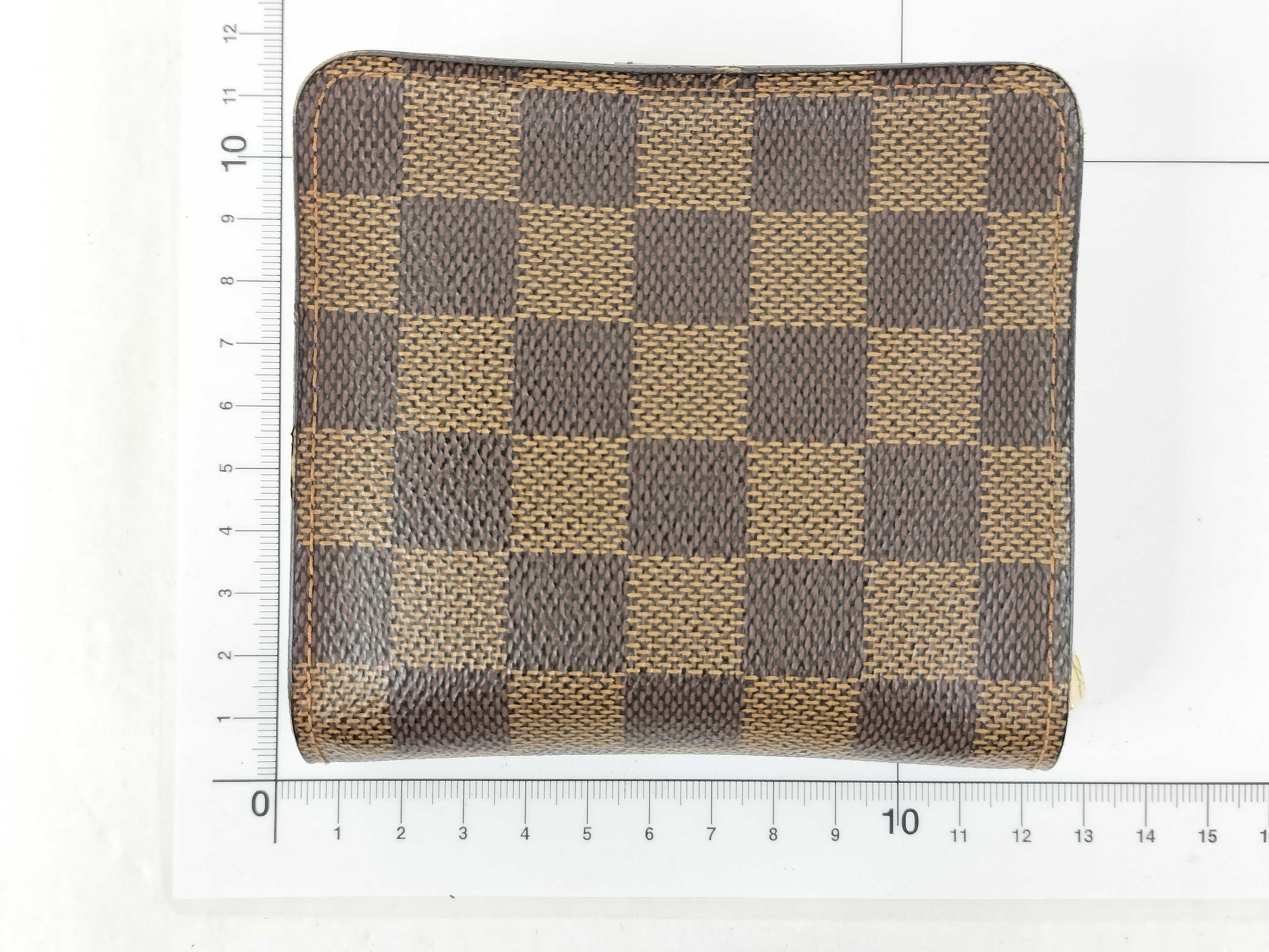 LOUIS VUITTON Damier Compact Zip Wallet