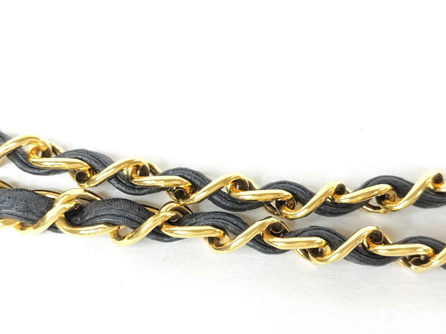 CHANEL Matelasse Diana Caviar Leather Shoulder Bag in Black