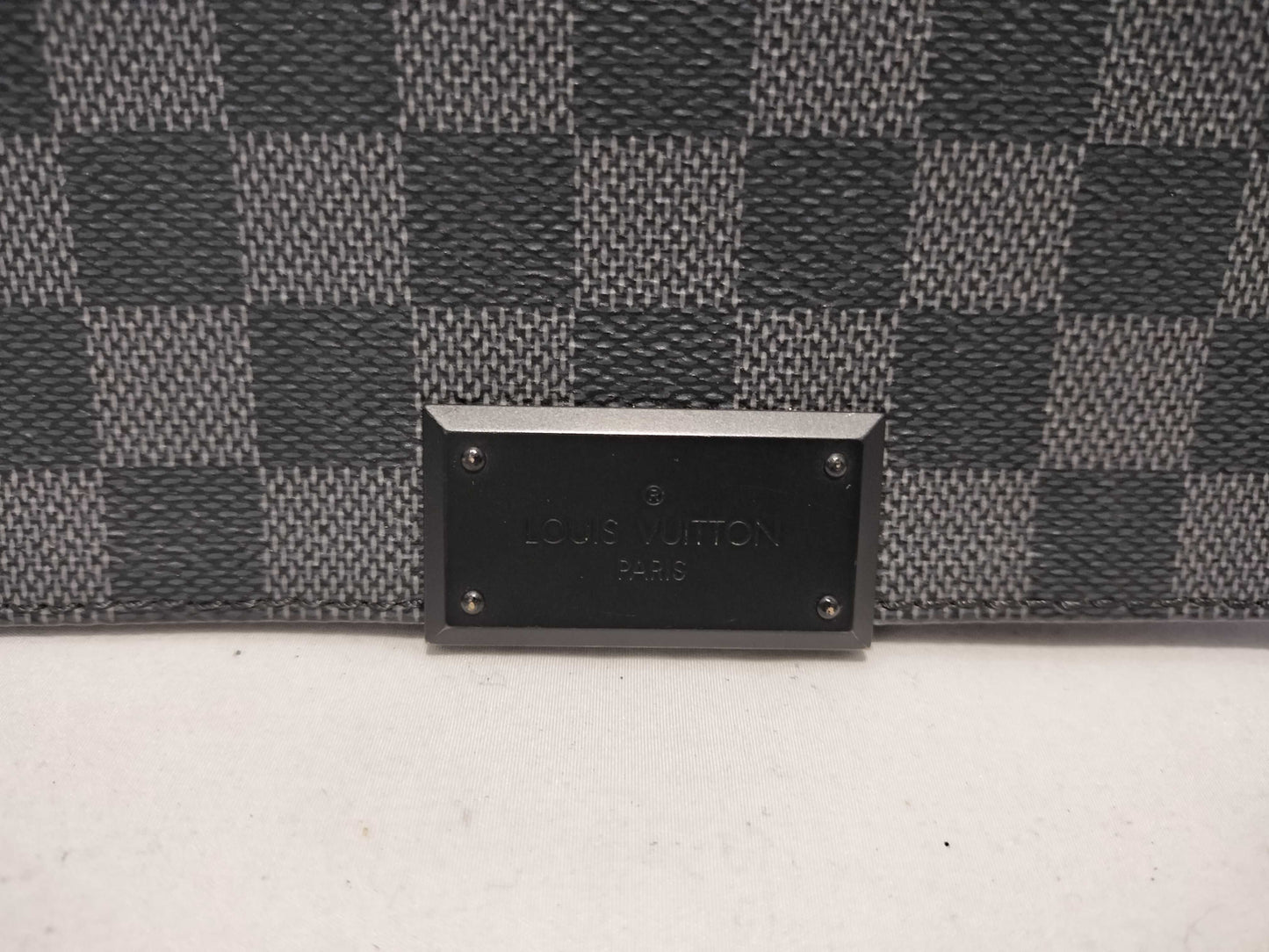 LOUIS VUITTON Damier Louis Vuitton Damier Graphite District mm Shoulder Bag