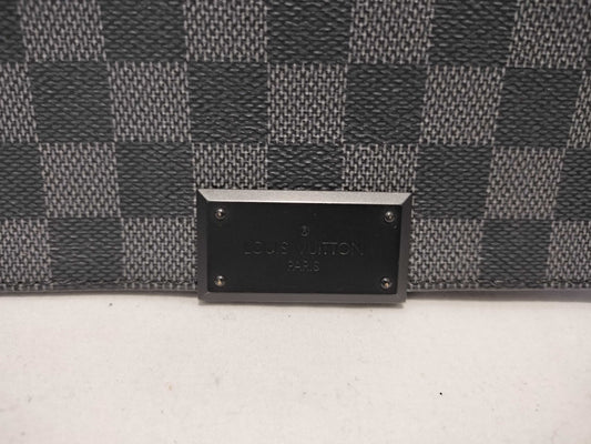 LOUIS VUITTON Damier Louis Vuitton Damier Graphite District mm Shoulder Bag