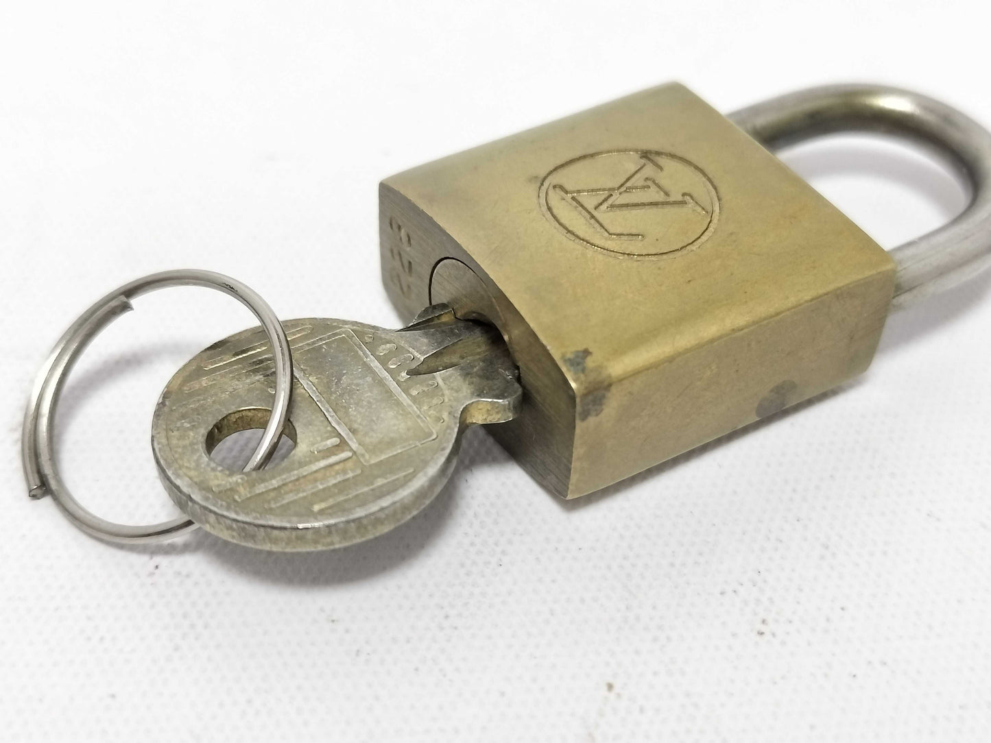 LOUIS VUITTON Cadena Key Set of 10 Other Accessories