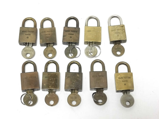 LOUIS VUITTON Cadena Key Set of 10 Other Accessories