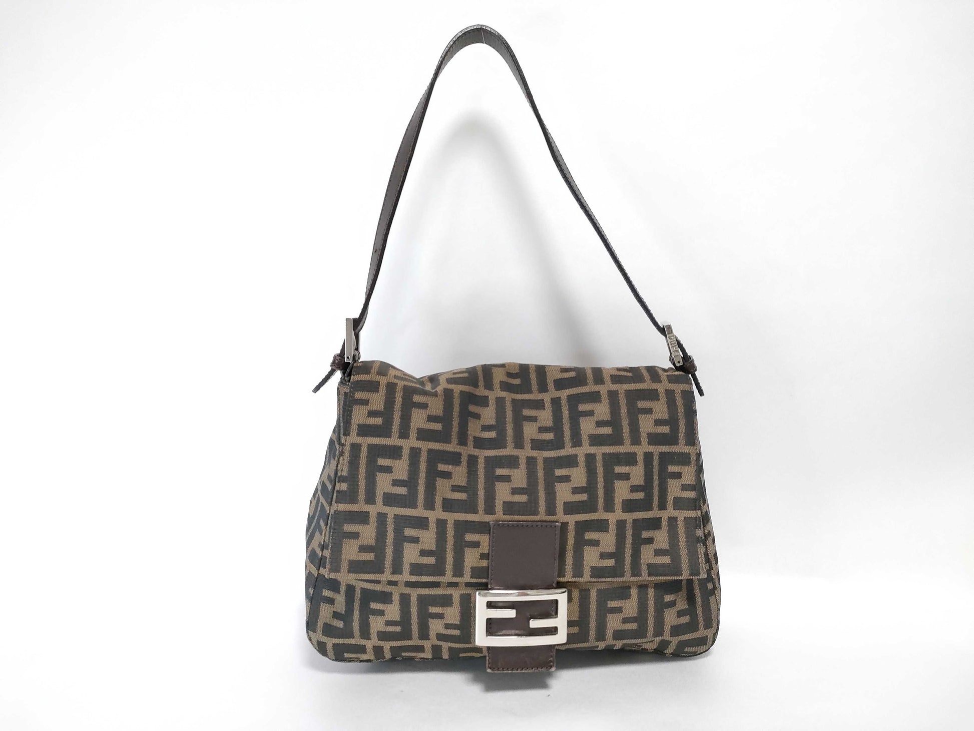 FENDI Zucca pattern Louis Vuitton Monogram Eclipse Zippy Wallet Vertical Shoulder Bag