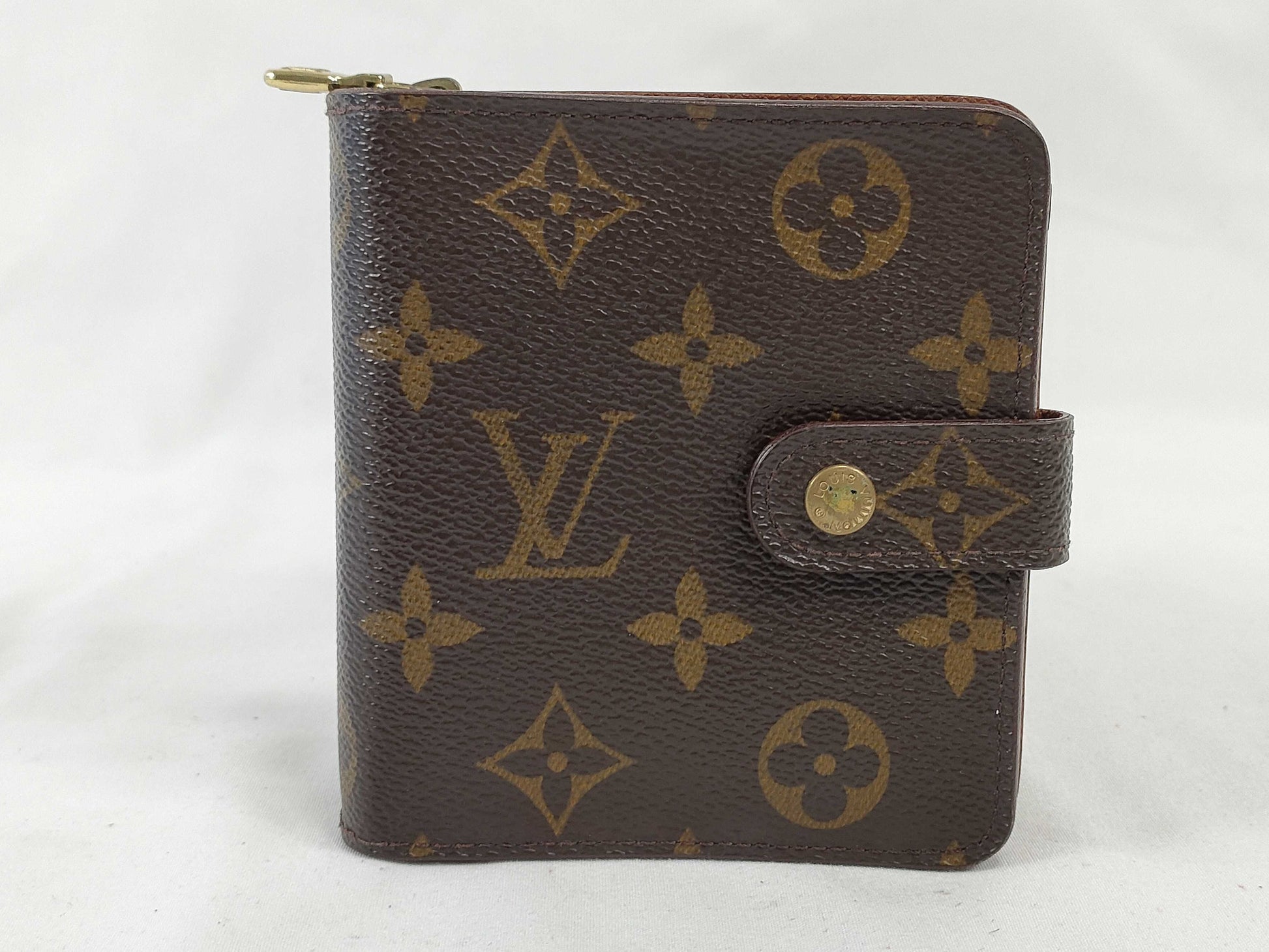 LOUIS VUITTON Monogram Louis Vuitton Monogram Folding Wallet