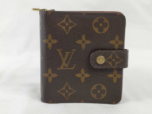 LOUIS VUITTON Monogram Louis Vuitton Monogram Folding Wallet