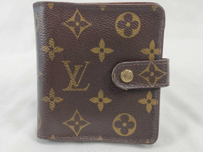 LOUIS VUITTON Monogram Louis Vuitton Monogram Folding Wallet