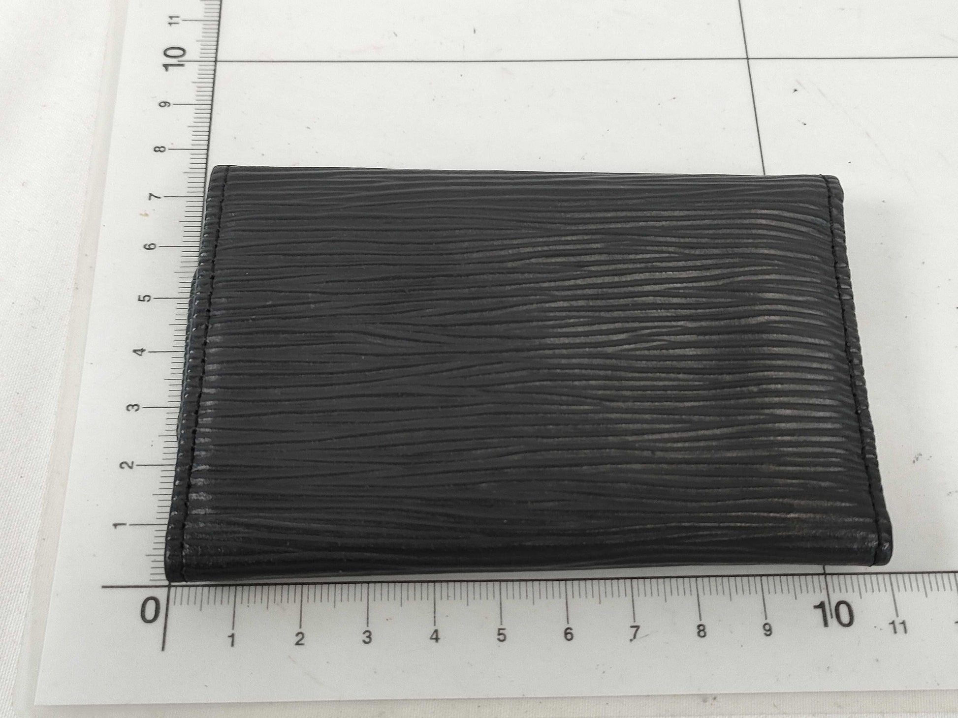 LOUIS VUITTON Epi Multicle Key Case/Key Holder