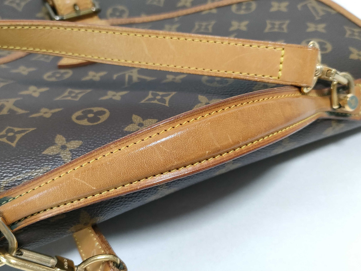 LOUIS VUITTON Monogram Beverly Handbag