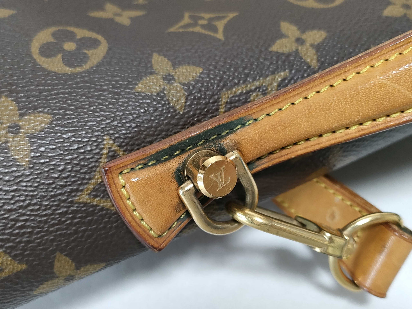 LOUIS VUITTON Monogram Beverly Handbag