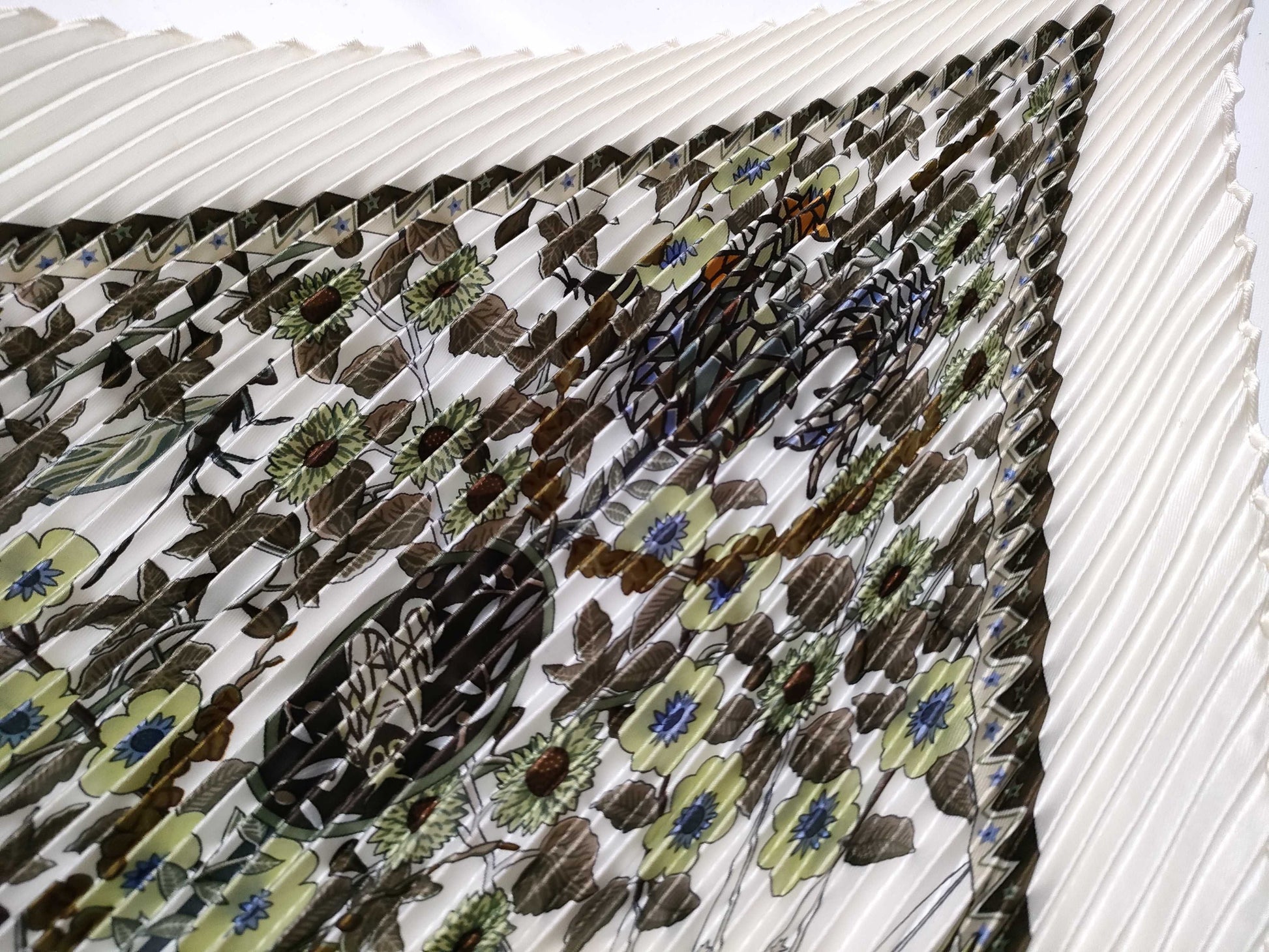 HERMES Carre HERMES Scarf Scarf