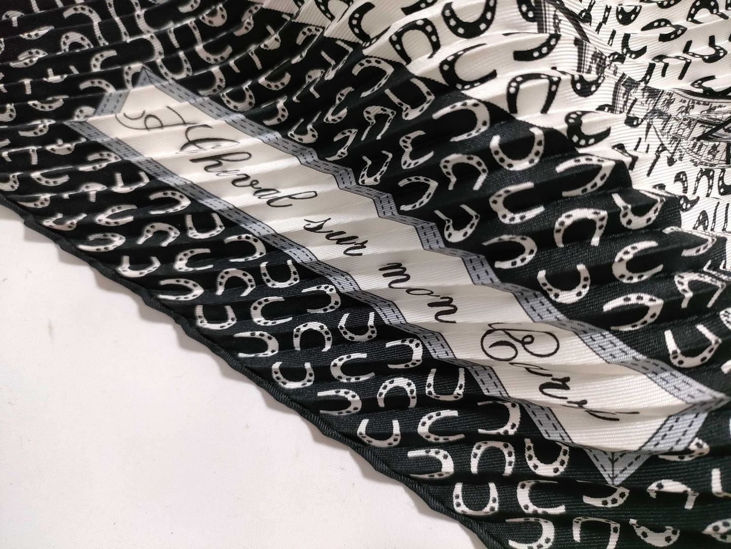 HERMES Carre HERMES Scarf Scarf