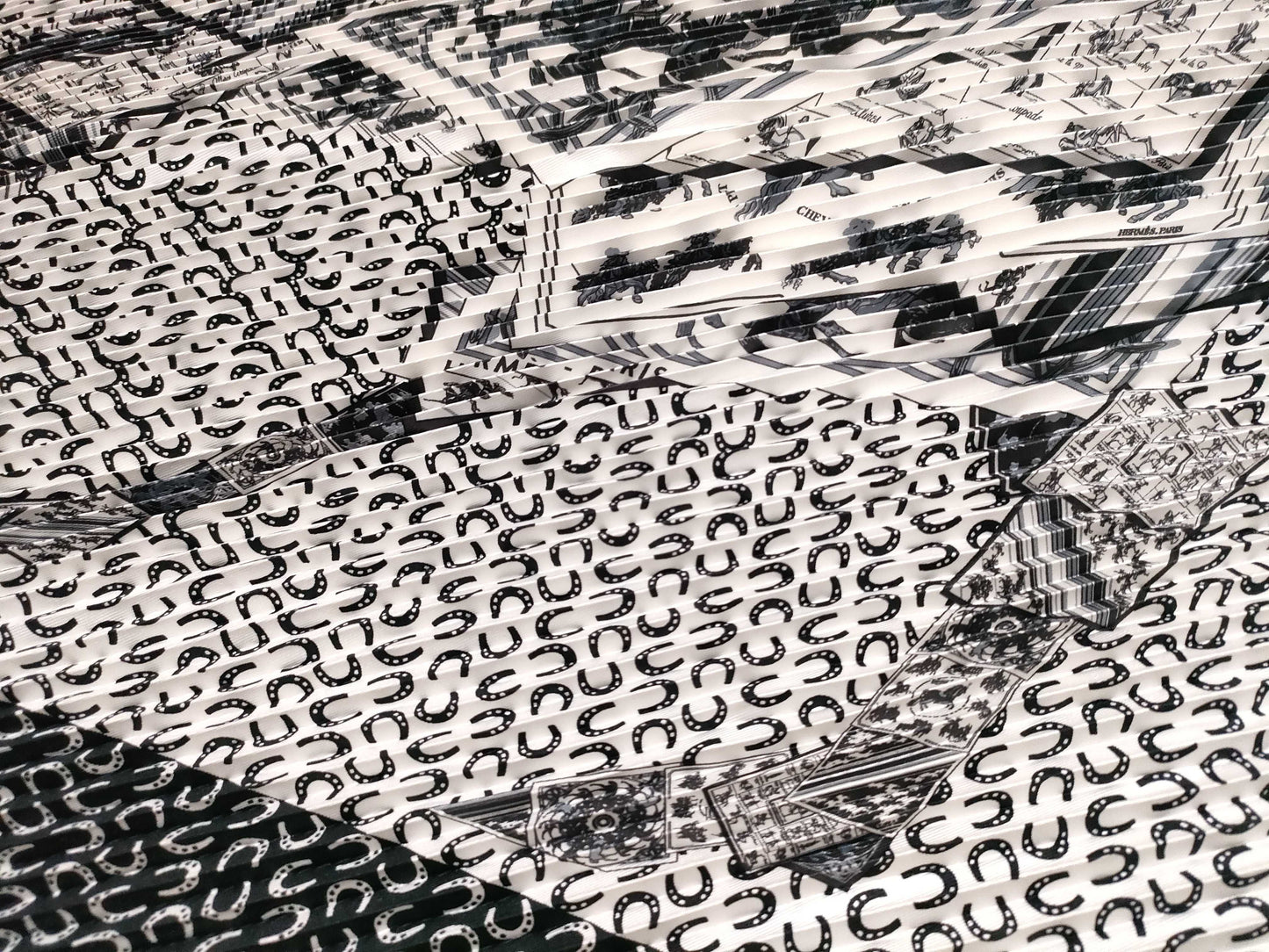 HERMES Carre HERMES Scarf Scarf