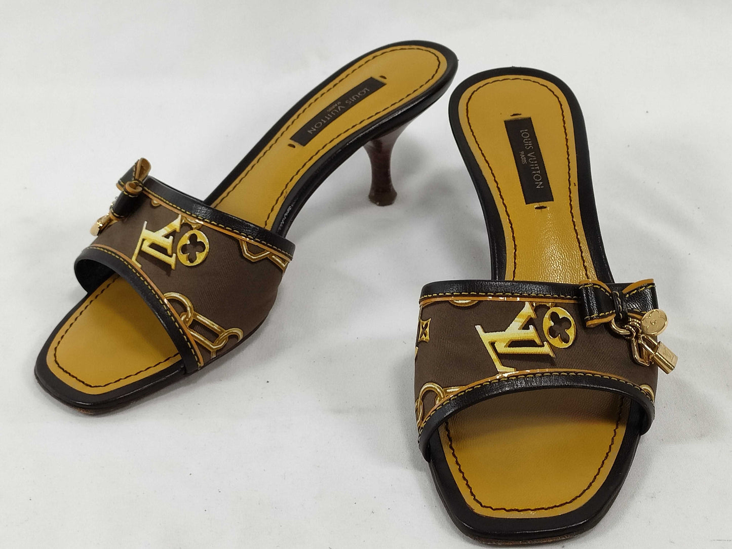 LOUIS VUITTON LOUIS VUITTON heel pumps sandals