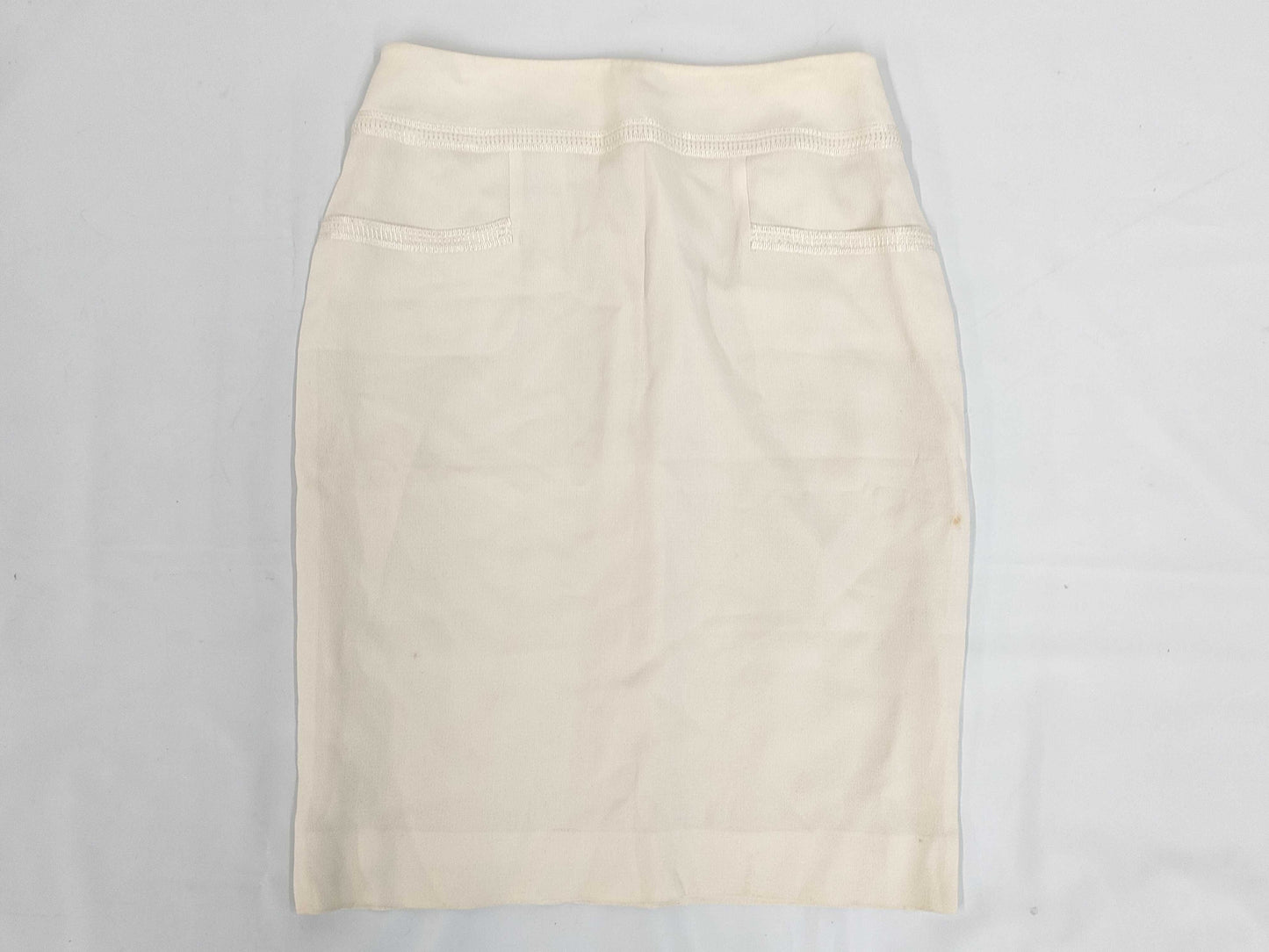 CHANEL White Tight Skirt Size 38 Skirt