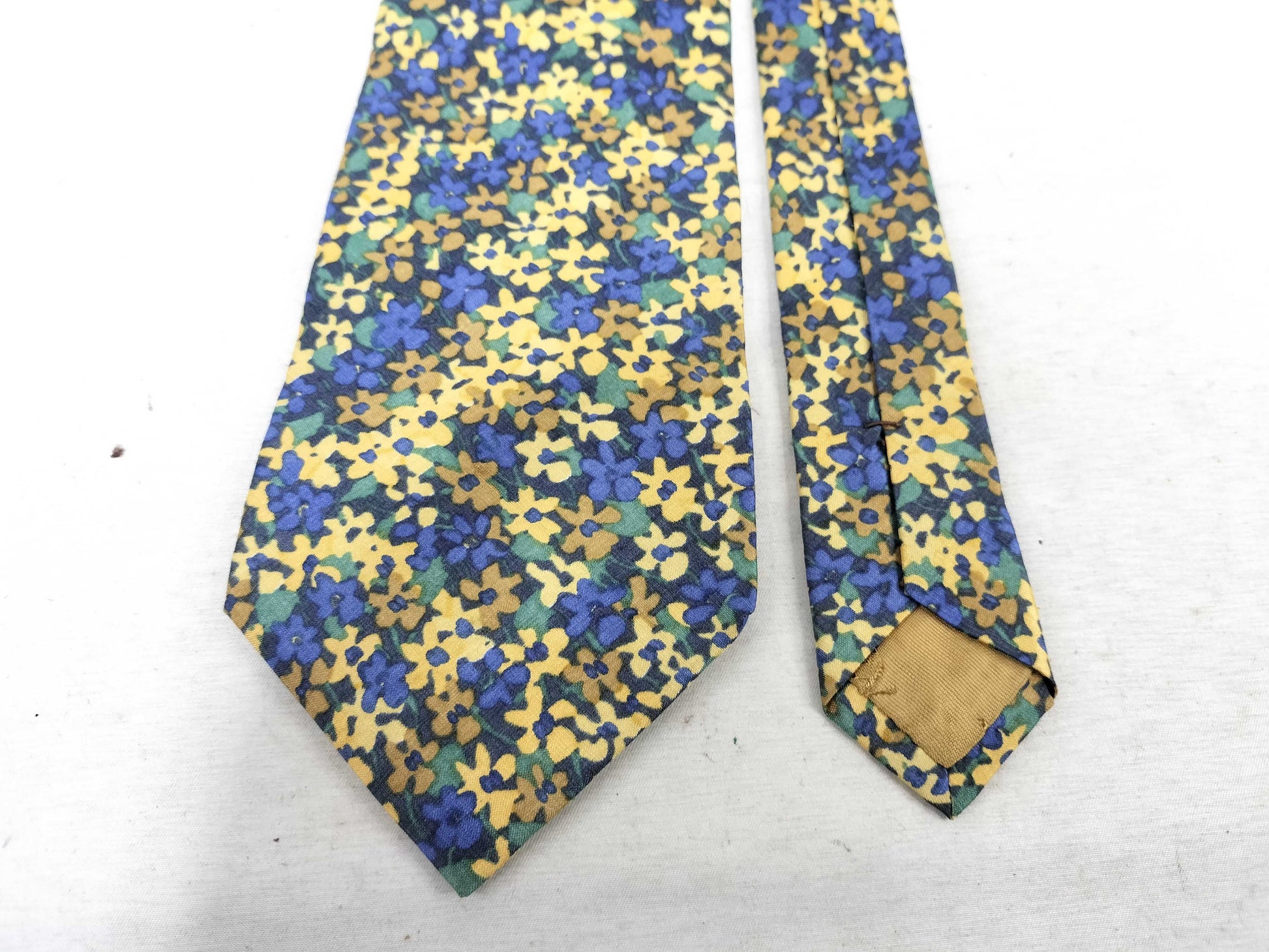 Yves Saint Laurent Yves Saint-Laurent Tie Tie